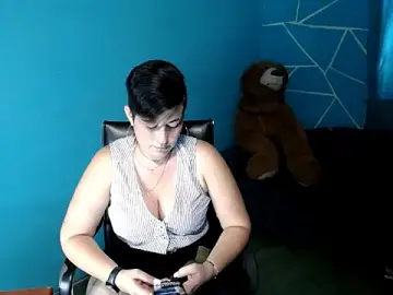 Stripchat Live Sex Cam of Sunny_rayz_