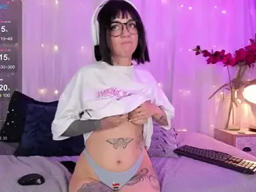Stripchat Sex Cam of babedooll