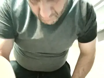 Stripchat Free Porn Cam of ctguybj