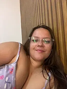Stripchat Live Sex Cam of Laryssinha_69