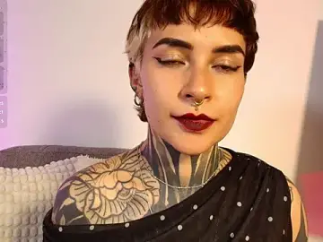 Stripchat Free Live Porn of Luana_Fiore0