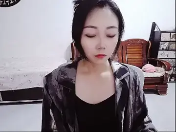 Stripchat Sex Cam of linger888