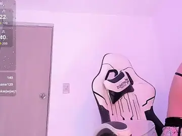 Stripchat Live Porn of sarah_benjjaminn