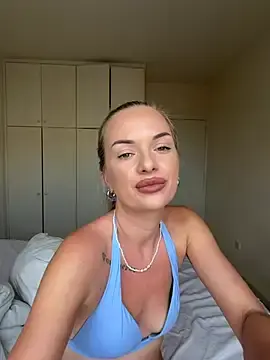 Stripchat Best live sex cam show of ElenaRebelle