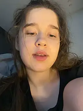 Stripchat Free Live Porn of HornyGirlH