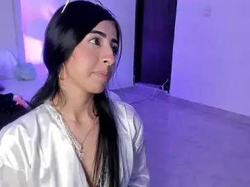 Stripchat Watch Live Sex Cams of Mirandaa_Rogers