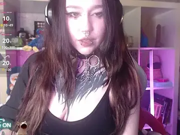 Stripchat Sex Cam of chloe_crystall_killer