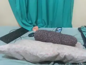 Stripchat Free Porn Cam of Maqueilah_