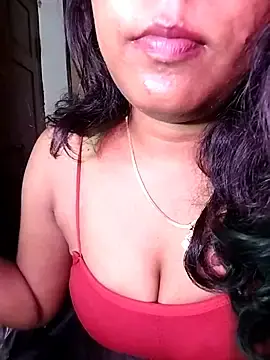 Stripchat Free Porn Cam of Tamil_Kavitha