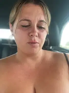 Stripchat Free Live Porn of Samantha_official