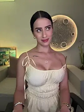 Stripchat Free Live Porn of SarahhSmitth1
