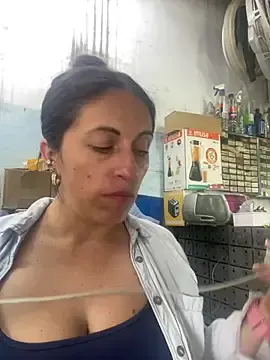 Stripchat Free Porn Cam of CatalinaSantana83