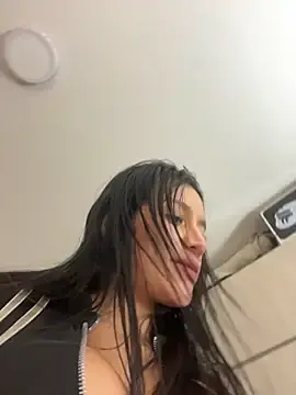 Stripchat Sex Chat of Emmily_19