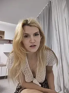 Stripchat Best live sex cam show of HotBlondie69