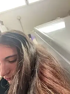 Stripchat Sex Cam of sexymelli18