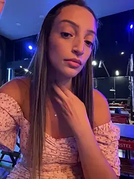 Stripchat Nude Webcam of BelleLouiseVp