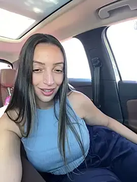 Stripchat Sex Cam of BelleLouiseVp