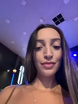 Stripchat Sex Cam of BelleLouiseVp