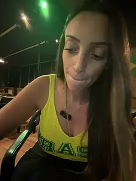 Stripchat Nude Webcam of BelleLouiseVp