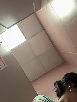 Stripchat Sex Cam of Only_April
