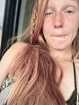 Stripchat Best Webcam of GoldenFlameGoddess