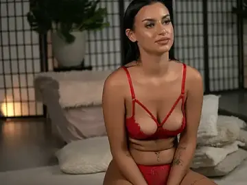 Stripchat Live Porn of ElllaLuxe