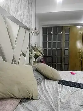 Stripchat Live Porn of MiaPeach_