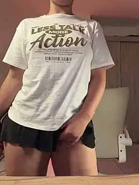 Stripchat Free Live Porn of Megan_lu2