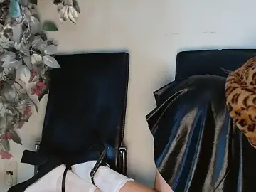 Stripchat Adult Webcam of 3littles
