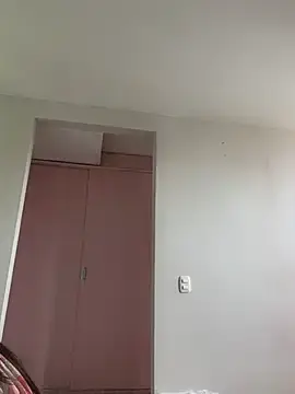 Stripchat Watch Live Sex Cams of LittleDoll___