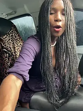 Stripchat Free Porn Cam of ShantelSexyYoungMilfie