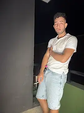 Stripchat Nude Webcam of liam_bronw