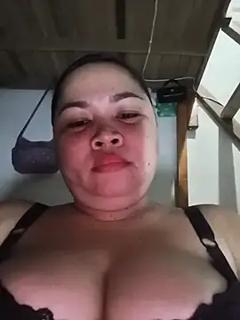 Stripchat Free Live Porn of Sweetlorie_83