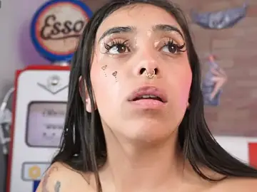Stripchat Free Live Porn of miss_collins