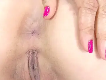 Stripchat Sex Cam of candymia68