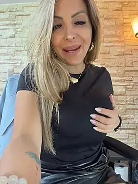 Stripchat Private Sex Chat of _Abril-Office1