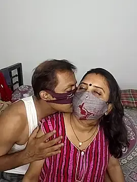 Stripchat Free Porn Cam of Darty_cpl