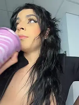 Stripchat Sex Chat of ArieliciousXXX