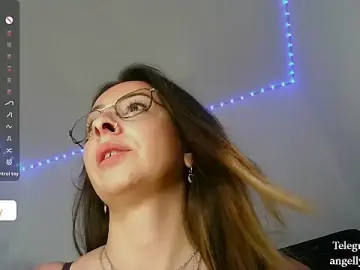 Stripchat Live Sex of An_g_elly