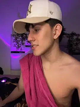 Stripchat Sex Cam of Poison_Boys
