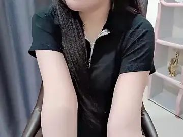 Stripchat Live Sex Cam of Ari-sweety