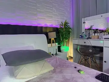 Stripchat Live Sex of LunahMiller