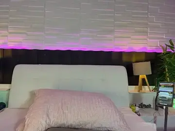 Stripchat Free Live Porn of LunahMiller