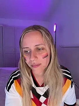 Stripchat Live Porn of lunawolf21