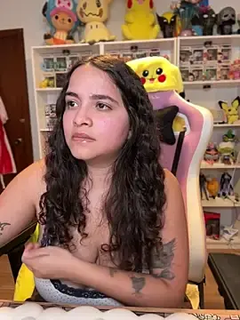 Stripchat Live Sex Cam of Sweet_sully__