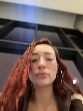 Stripchat Nude Webcam of ariiel_