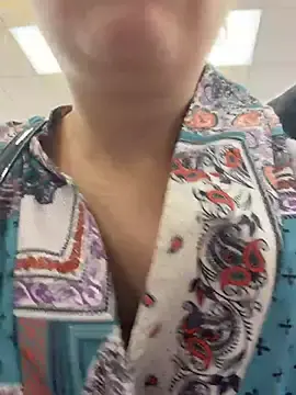 Stripchat Watch Live Sex Cams of AdelRich