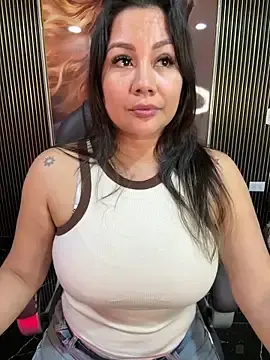 Stripchat Sex Cam of ValeryGrey