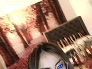 Stripchat Free Porn Cam of sofia23dirty