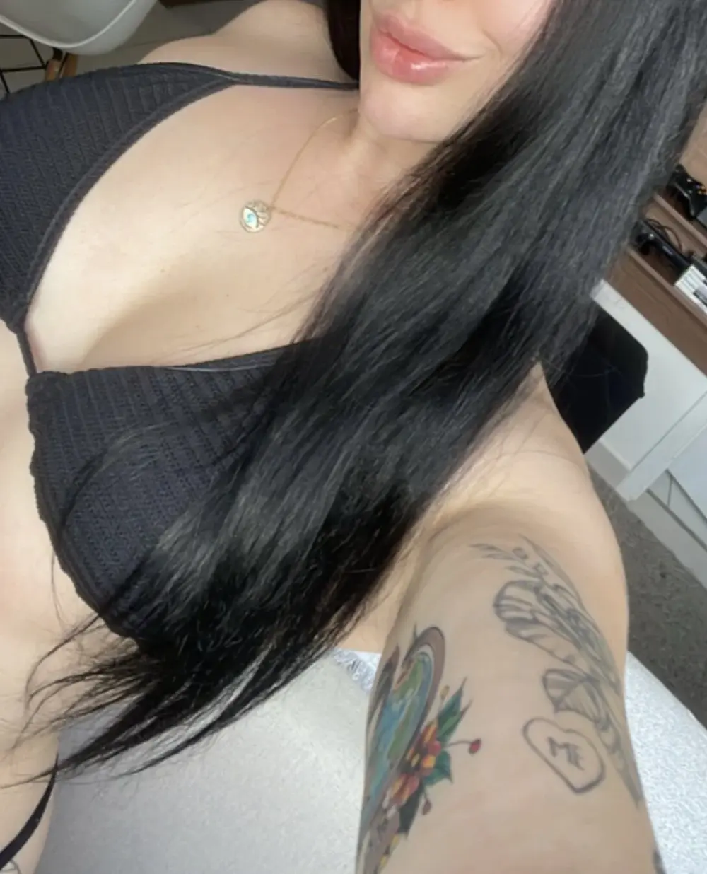 yumi-hot